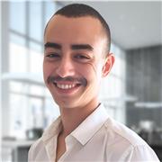 Professeur d'informatique tous niveaux, du HTML5 au Sass en passant par PHP et JS.